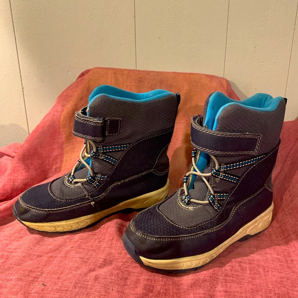 Carter’s Navy & Sky Blue Size 2 Winter Snow Boots